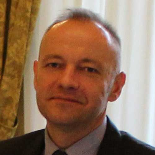 Dr Tomasz Banach